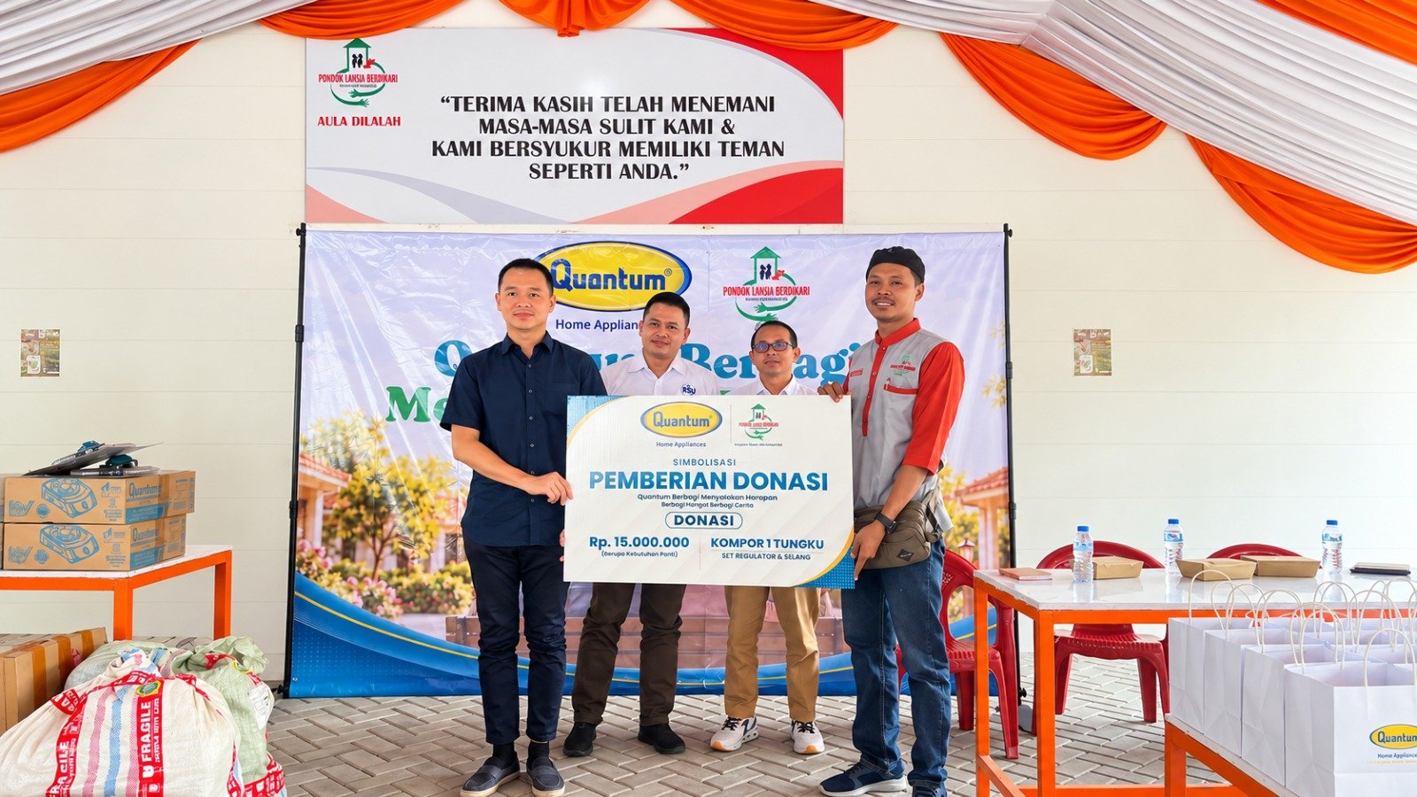 Kegiatan CSR Quantum Nyalakan Harapan di Pondok Lansia Berdikari