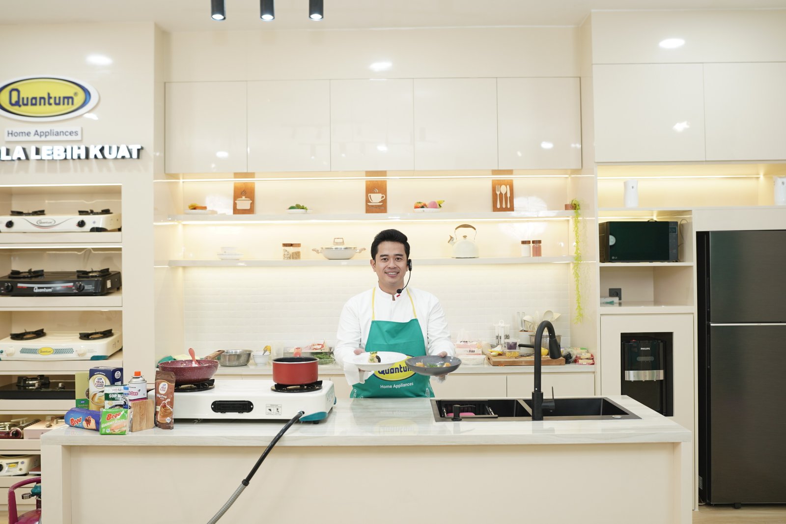 Quantum Resmikan Kitchen Studio, Hadirkan Inspirasi Memasak Bersama Chef Bukhori